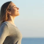 قدرت مثبت اندیشی؛ چگونه افکار می توانند زندگی شما را تغییر دهند؟